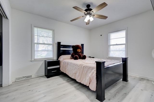 701 Clegg Road, West Des Moines, IA 50265