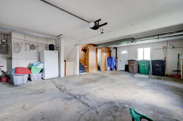 701 Clegg Road, West Des Moines, IA 50265