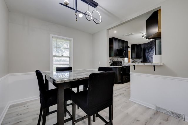 701 Clegg Road, West Des Moines, IA 50265