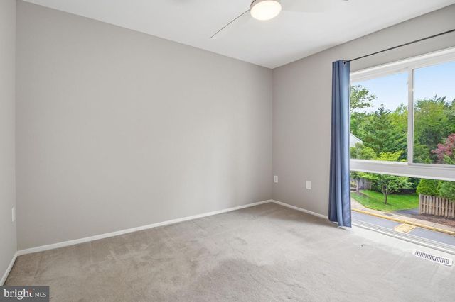 3078 SUGAR LN, Vienna, VA 22181