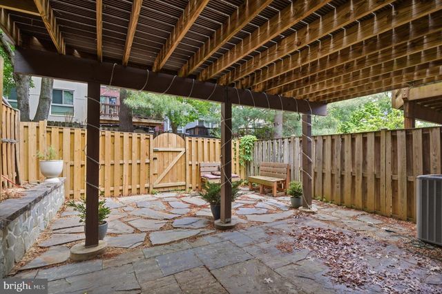 3078 SUGAR LN, Vienna, VA 22181