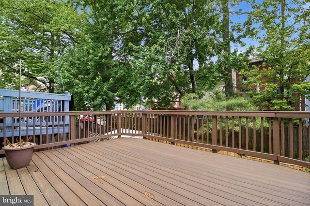 3078 SUGAR LN, Vienna, VA 22181