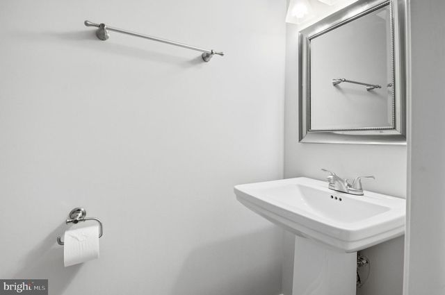 3078 SUGAR LN, Vienna, VA 22181