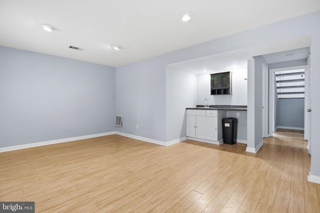 3078 SUGAR LN, Vienna, VA 22181