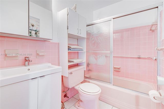 800 SW 10th Ter 20T, Hallandale Beach, FL 33009