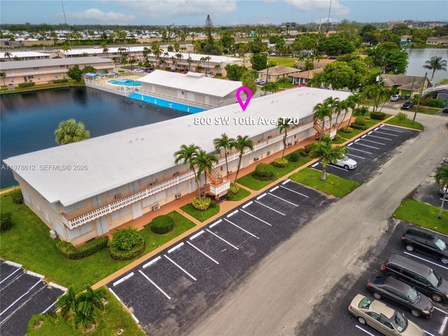 800 SW 10th Ter 20T, Hallandale Beach, FL 33009