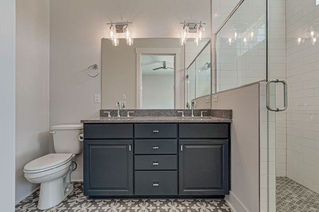 120 Marie St, Nashville, TN 37207
