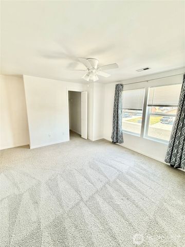 721 Rockport Street, Moses Lake, WA 98837