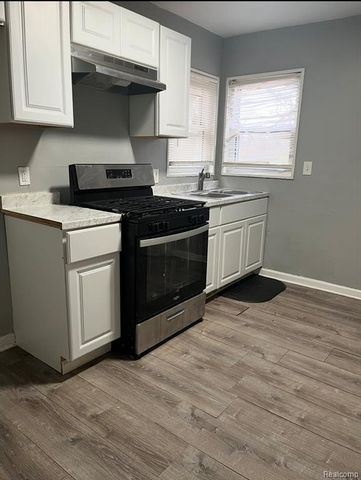 9220 Rutherford Street, Detroit, MI 48228