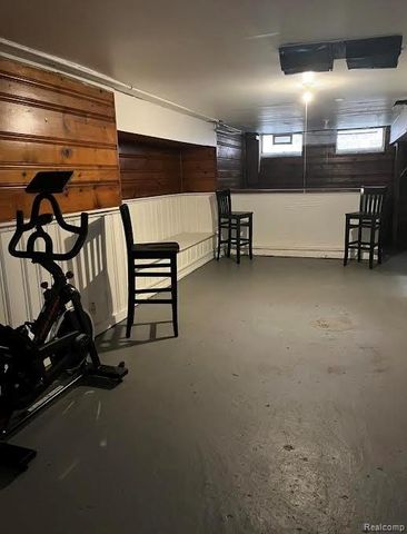 9220 Rutherford Street, Detroit, MI 48228