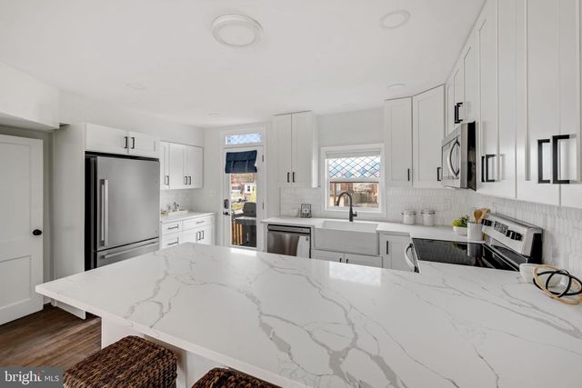 253 EVANS LN, Alexandria, VA 22305