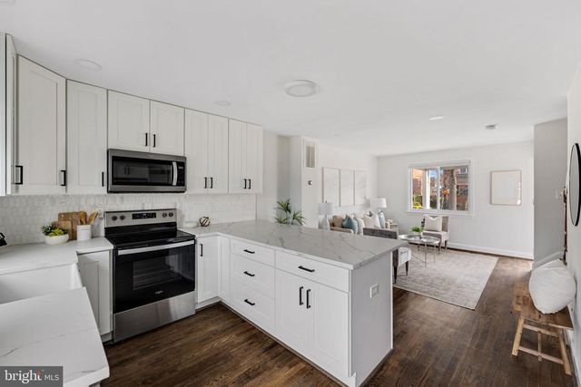 253 EVANS LN, Alexandria, VA 22305