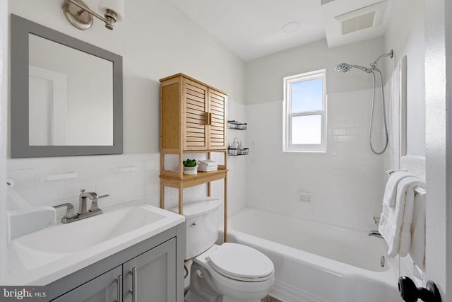 253 EVANS LN, Alexandria, VA 22305