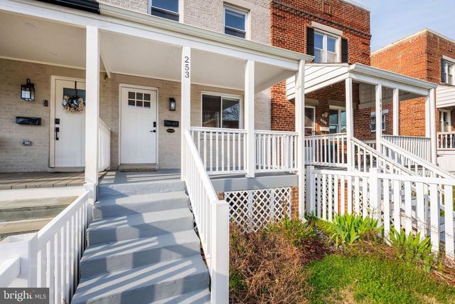 253 EVANS LN, Alexandria, VA 22305