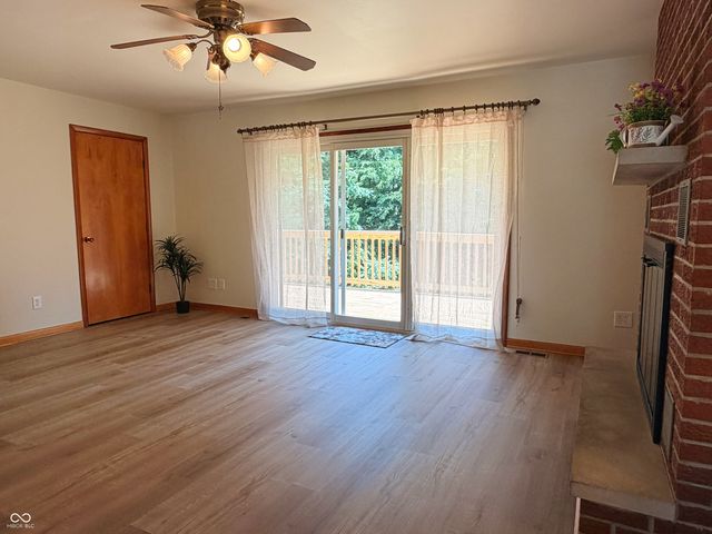 201 S Water Street, Brownstown, IN 47220