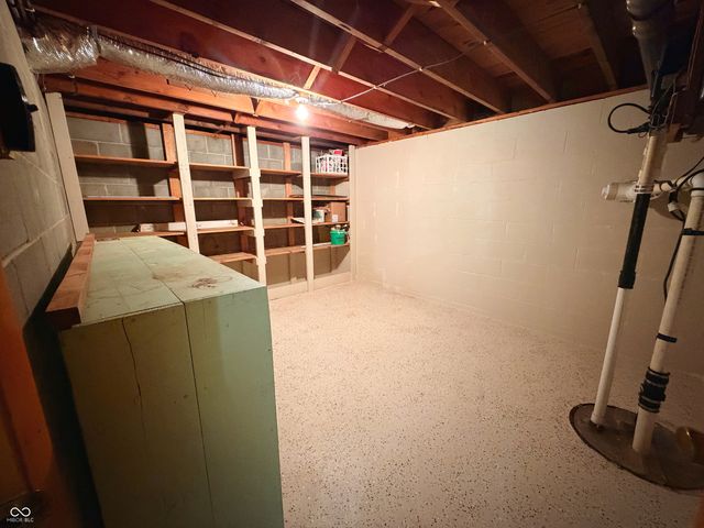 201 S Water Street, Brownstown, IN 47220