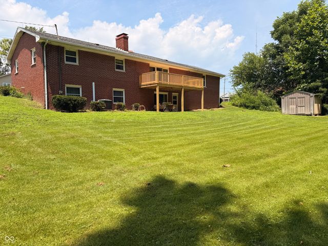201 S Water Street, Brownstown, IN 47220