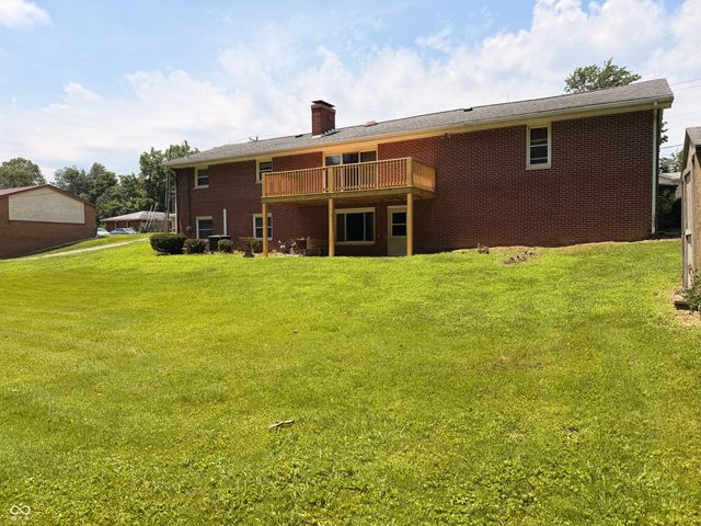 201 S Water Street, Brownstown, IN 47220