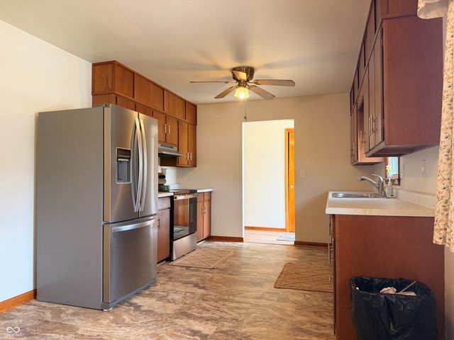 201 S Water Street, Brownstown, IN 47220
