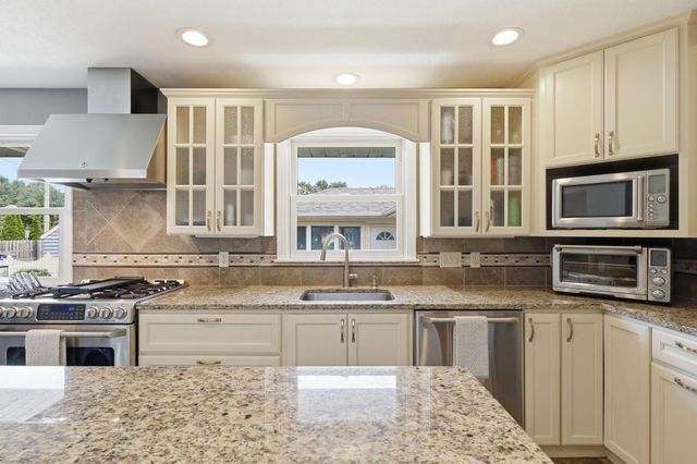 4429 York Avenue N, Robbinsdale, MN 55422