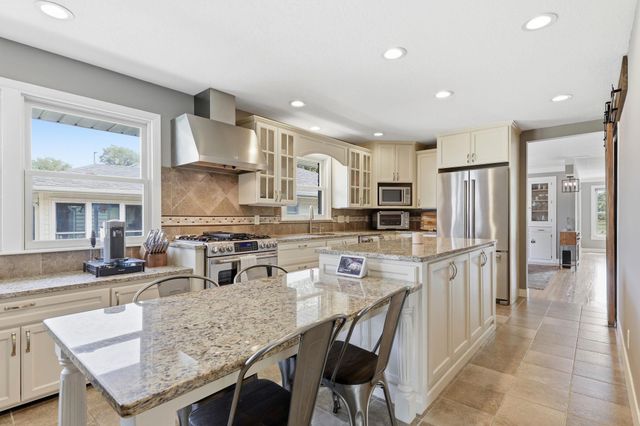 4429 York Avenue N, Robbinsdale, MN 55422