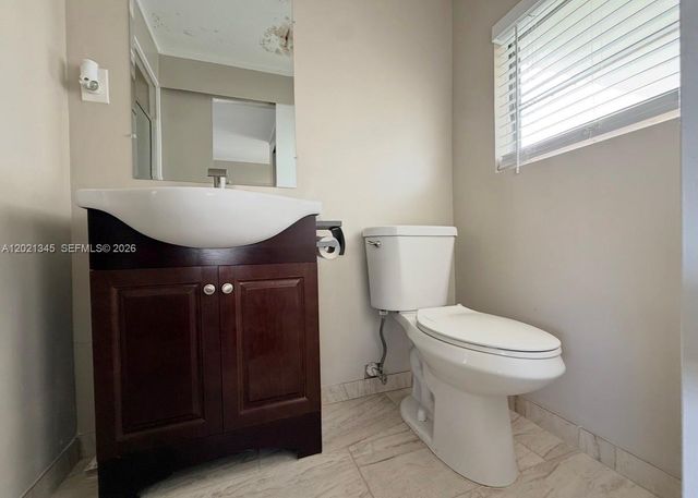 1332 S 33 AVE, Hollywood, FL 33021