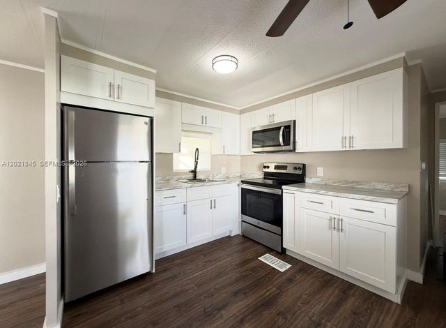 1332 S 33 AVE, Hollywood, FL 33021