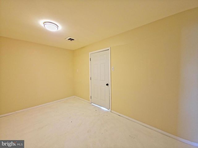 7450 BENSVILLE RD, Waldorf, MD 20603