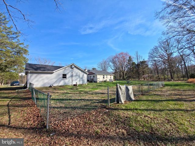 7450 BENSVILLE RD, Waldorf, MD 20603