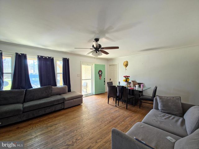 7450 BENSVILLE RD, Waldorf, MD 20603