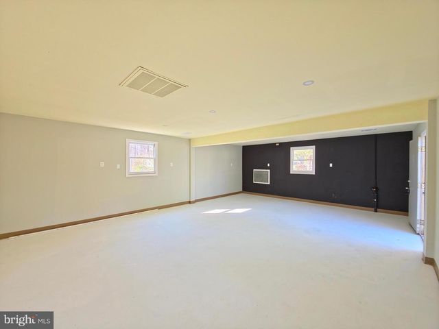 7450 BENSVILLE RD, Waldorf, MD 20603