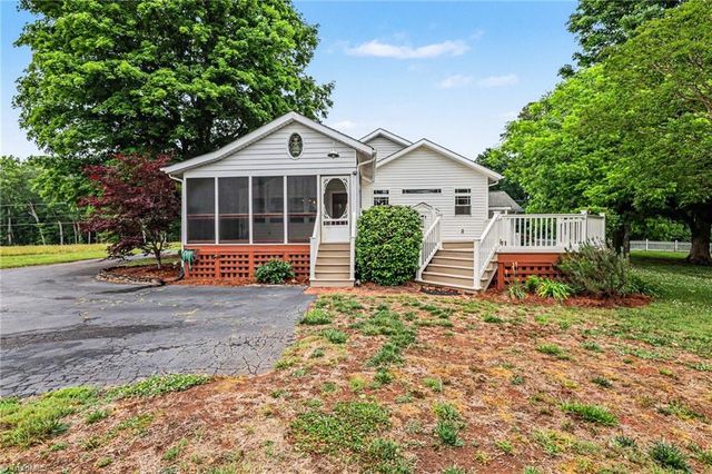 2809 Flint Hill Road, East Bend, NC 27018