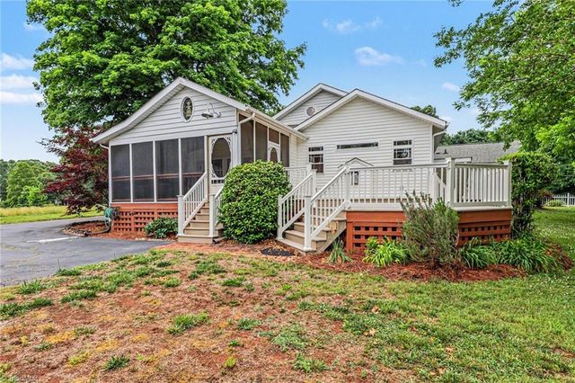 2809 Flint Hill Road, East Bend, NC 27018