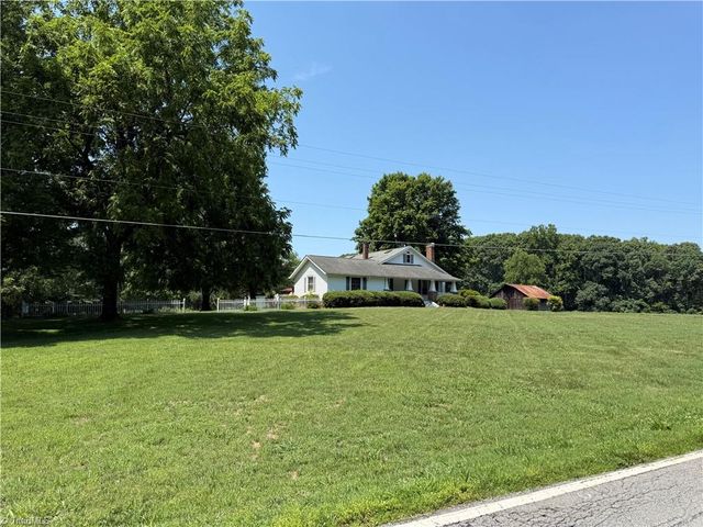 2809 Flint Hill Road, East Bend, NC 27018