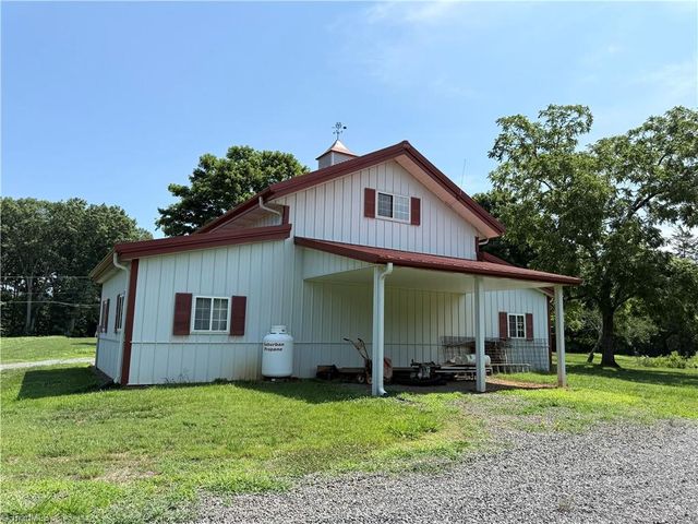 2809 Flint Hill Road, East Bend, NC 27018