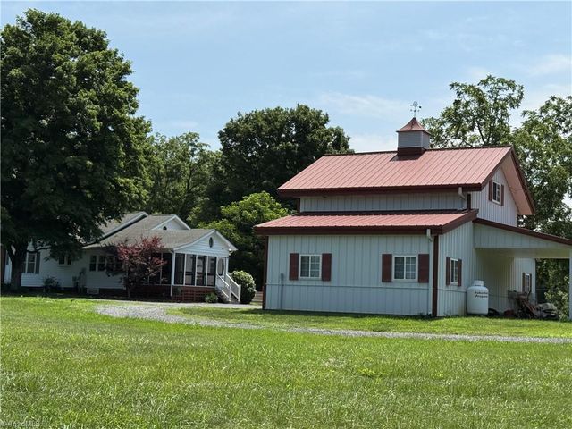 2809 Flint Hill Road, East Bend, NC 27018