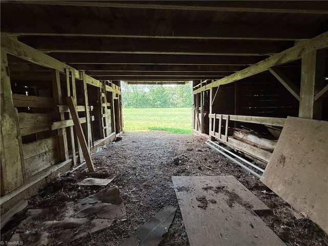 2809 Flint Hill Road, East Bend, NC 27018
