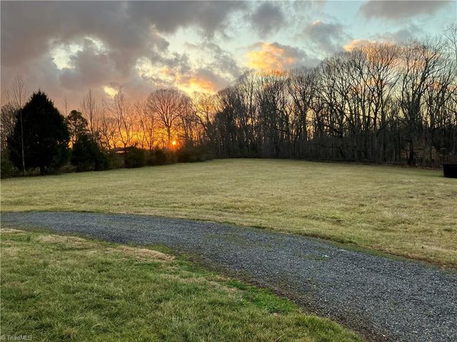2809 Flint Hill Road, East Bend, NC 27018