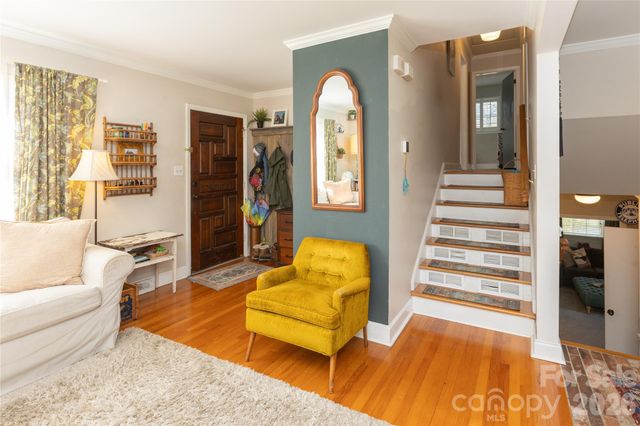 6701 Rugby Lane, Charlotte, NC 28226