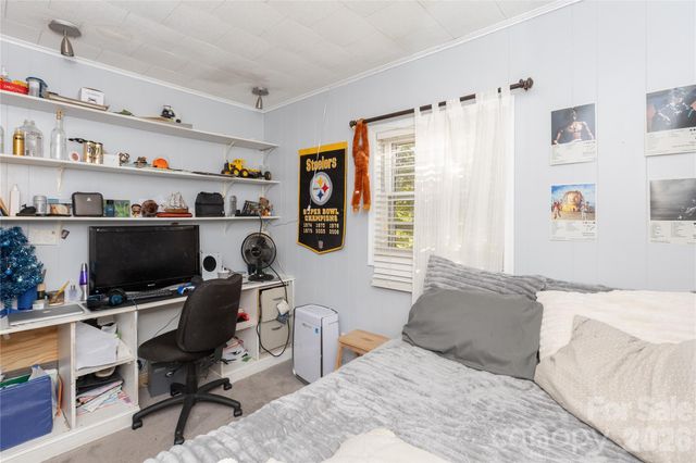 6701 Rugby Lane, Charlotte, NC 28226