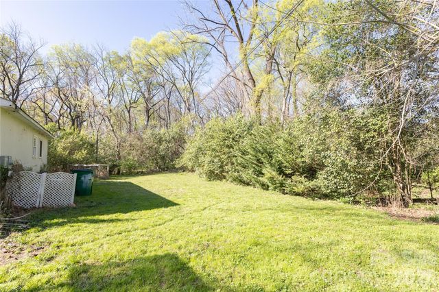 6701 Rugby Lane, Charlotte, NC 28226