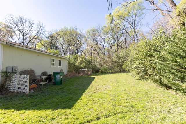 6701 Rugby Lane, Charlotte, NC 28226