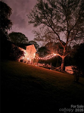 6701 Rugby Lane, Charlotte, NC 28226