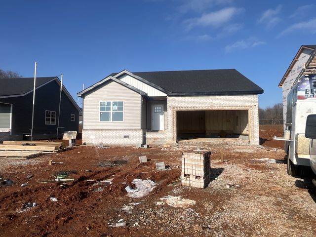 630 Avondale Rd, Oak Grove, KY 42262