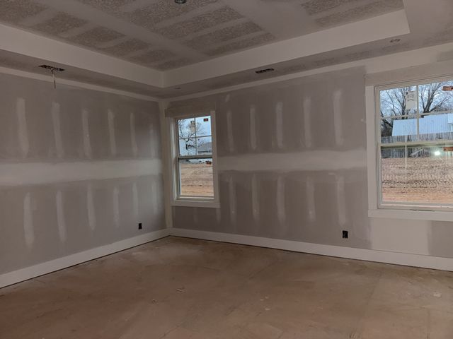 630 Avondale Rd, Oak Grove, KY 42262