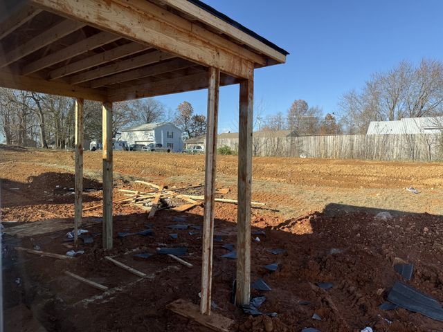 630 Avondale Rd, Oak Grove, KY 42262