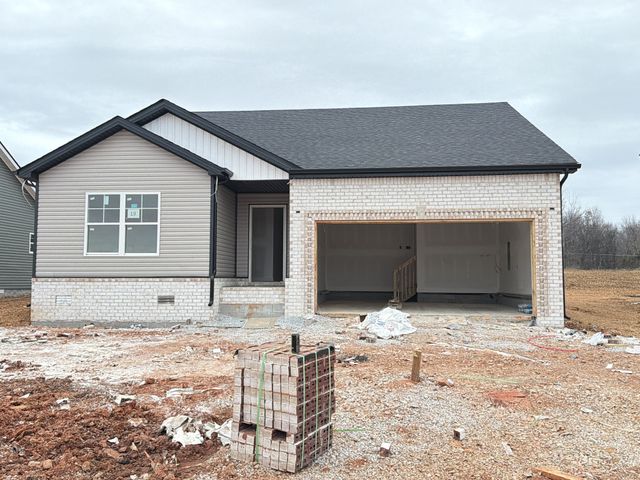 630 Avondale Rd, Oak Grove, KY 42262