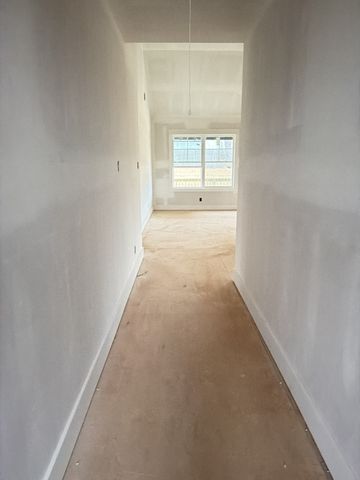 630 Avondale Rd, Oak Grove, KY 42262