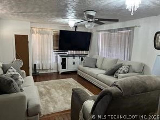 596 Forest Lane, Durant, OK 74701