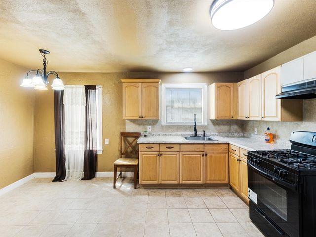2618 NW 23rd Street, Fort Worth, TX 76106